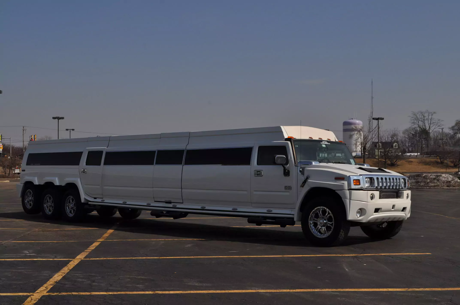 Hummer Limo Exterior