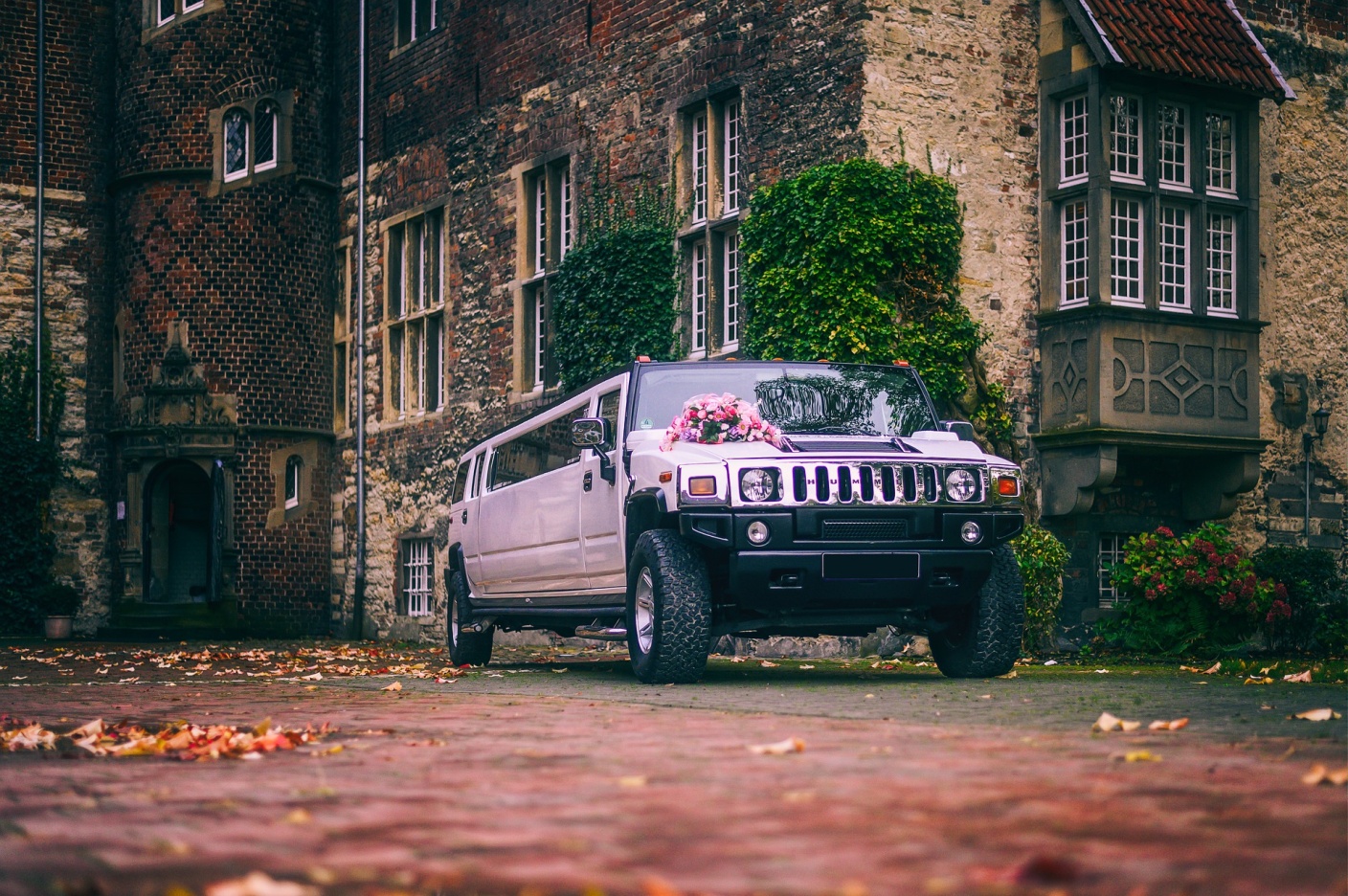 Hummer H2 Wedding Limo