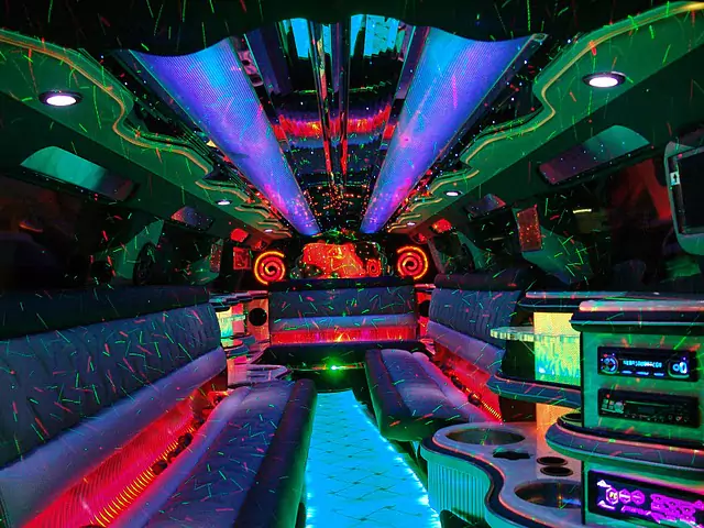 AVITAL CHICAGO PARTY BUS AND LIMOUSINE