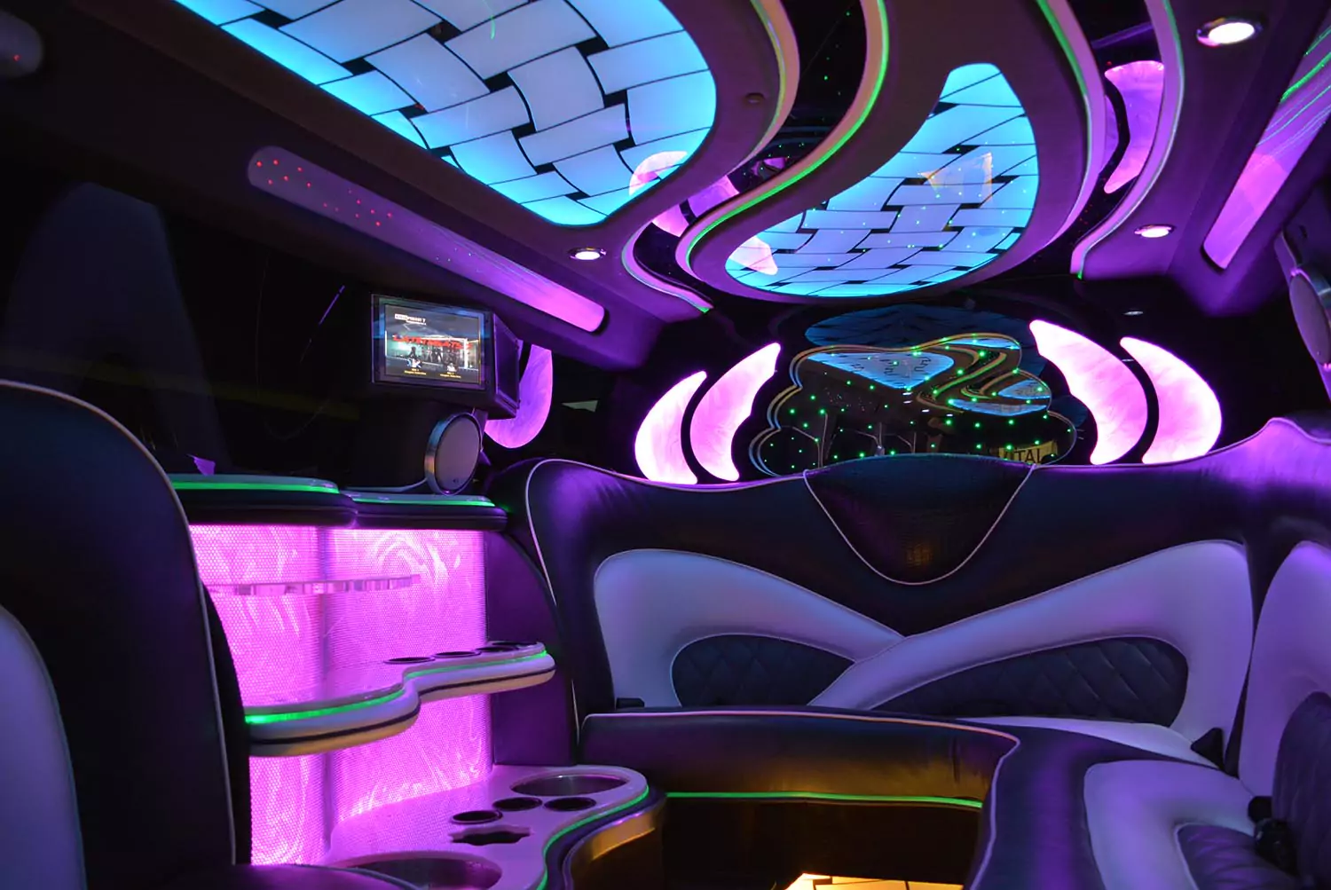 AVITAL CHICAGO PARTY BUS AND LIMOUSINE