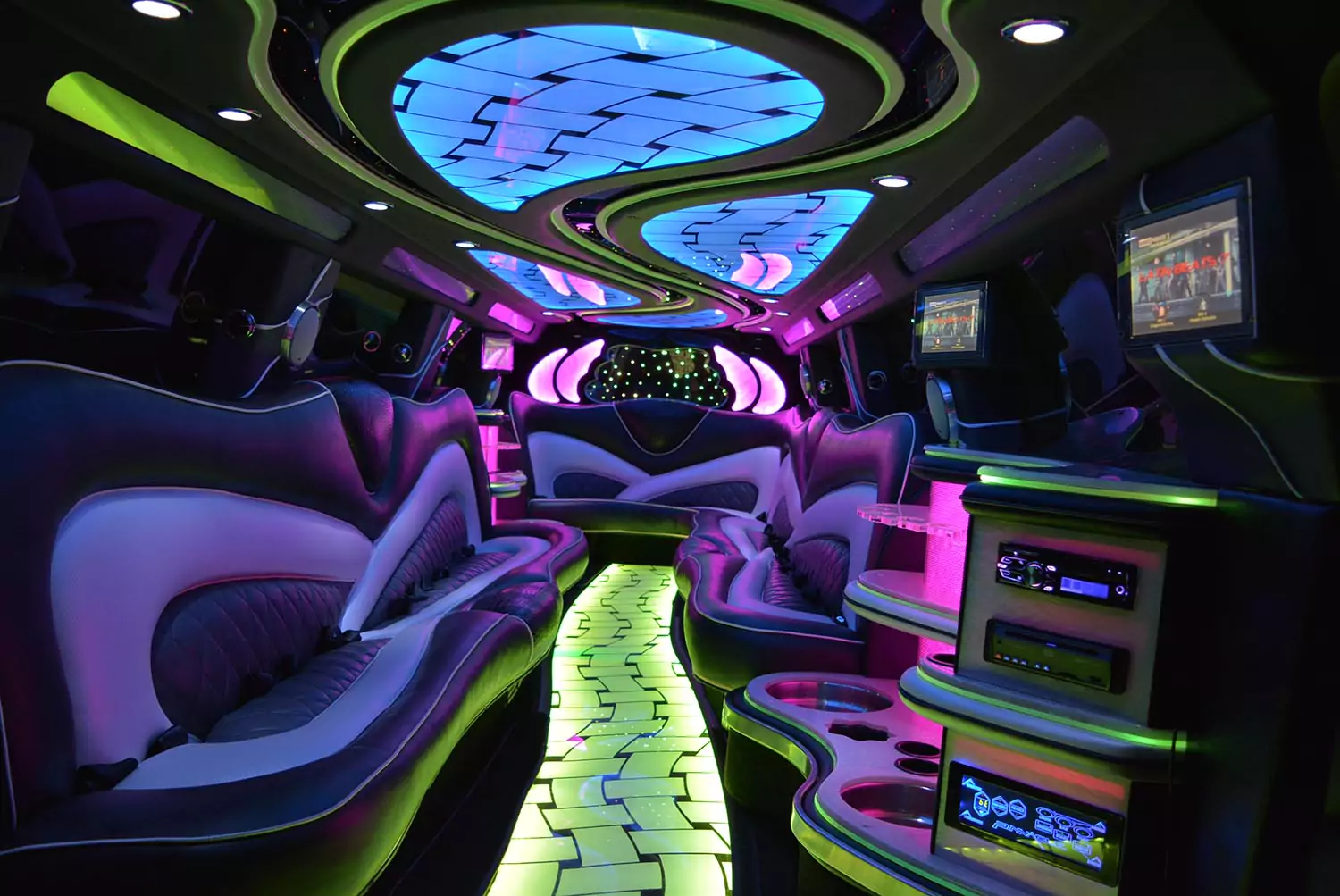 AVITAL CHICAGO PARTY BUS AND LIMOUSINE