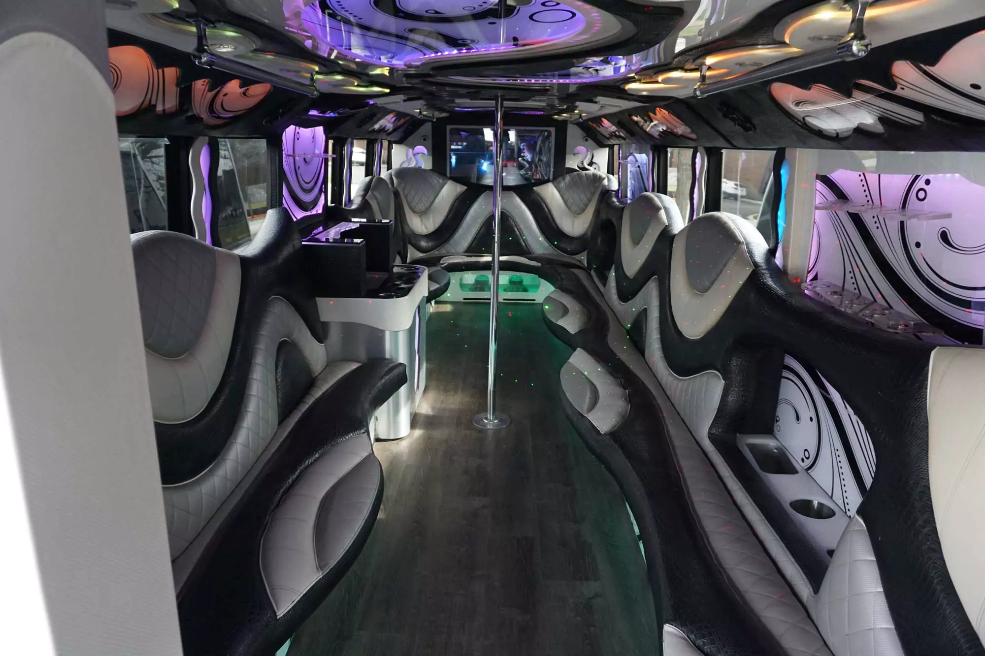 AVITAL CHICAGO PARTY BUS AND LIMOUSINE