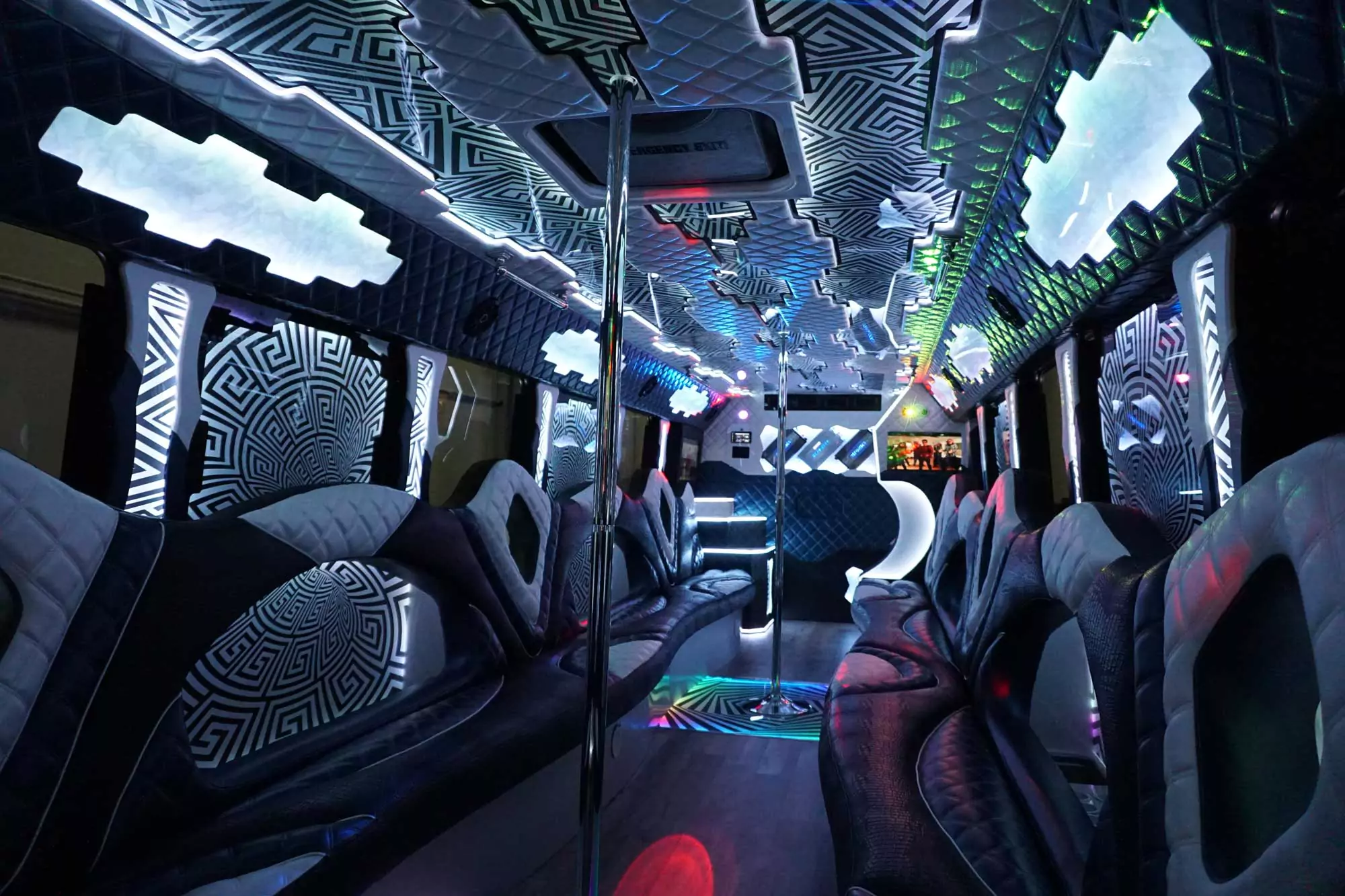 AVITAL CHICAGO PARTY BUS AND LIMOUSINE