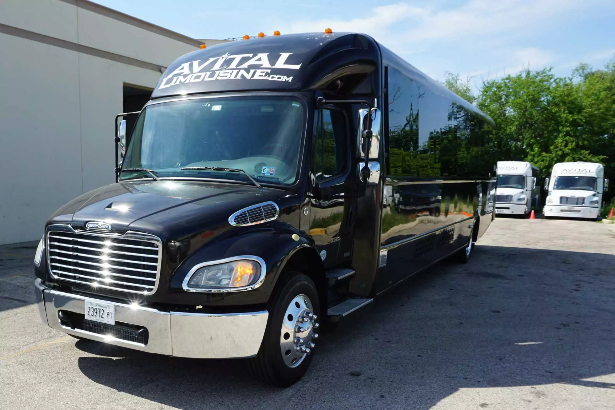 AVITAL CHICAGO PARTY BUS AND LIMOUSINE