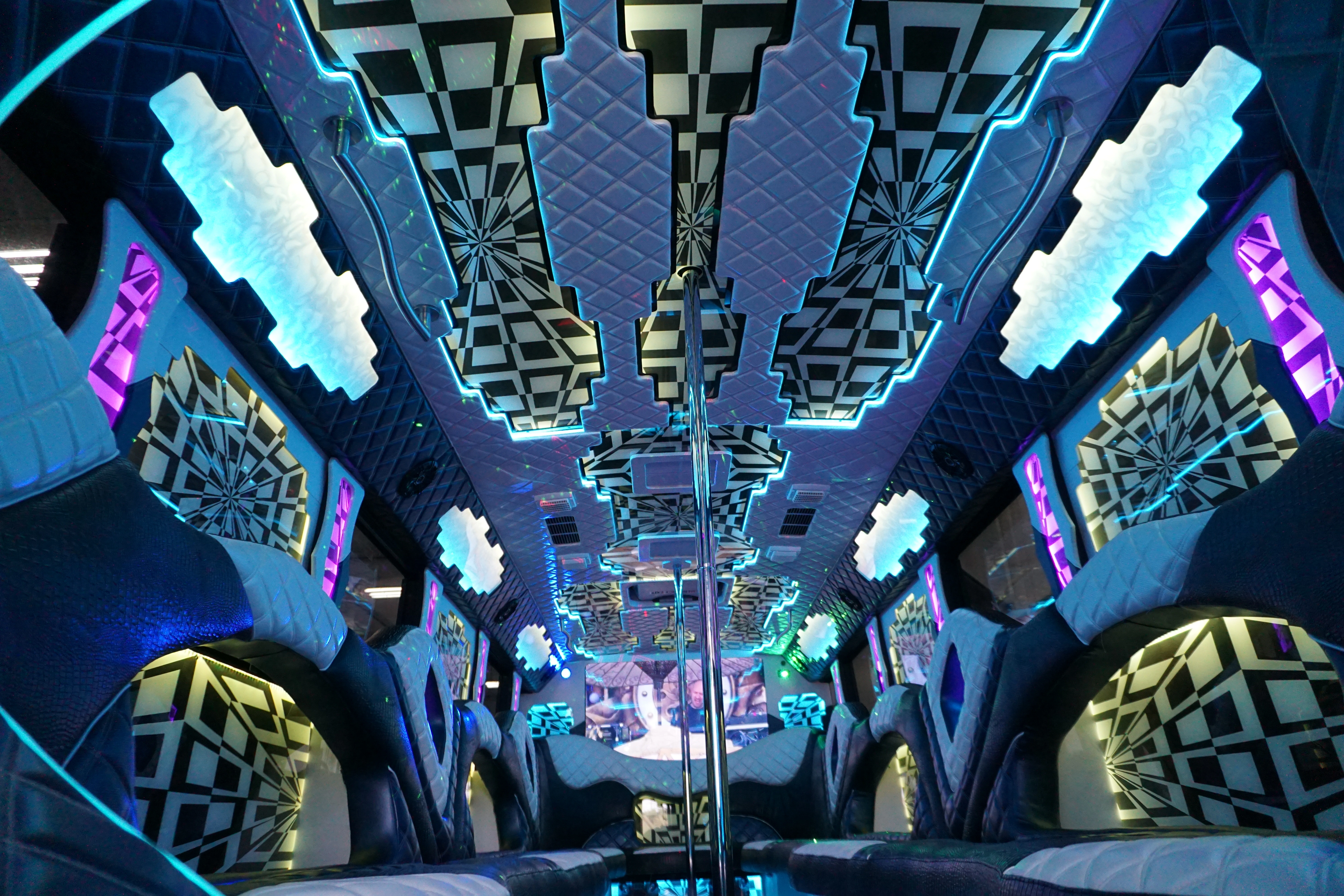 AVITAL CHICAGO PARTY BUS AND LIMOUSINE