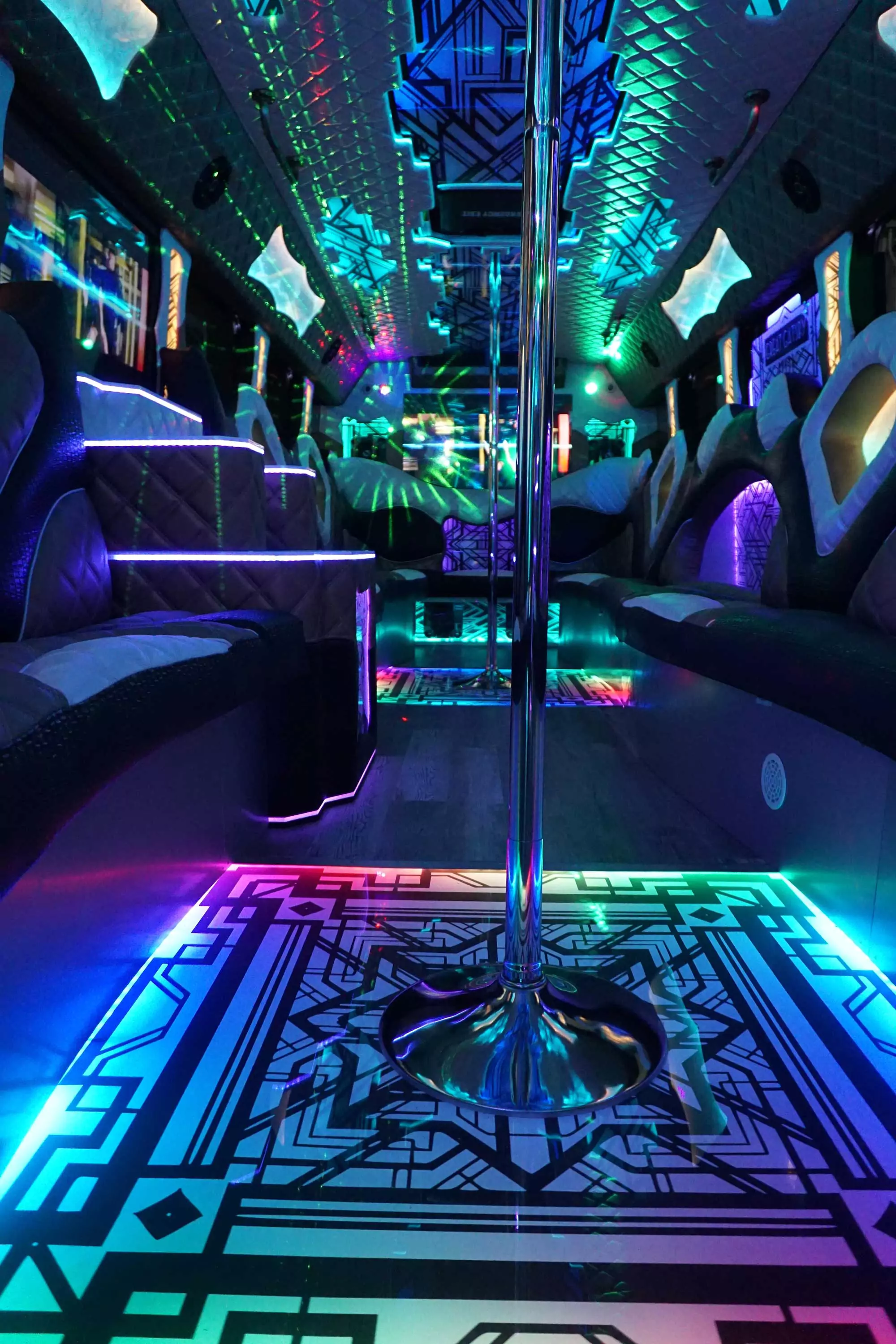 AVITAL CHICAGO PARTY BUS AND LIMOUSINE