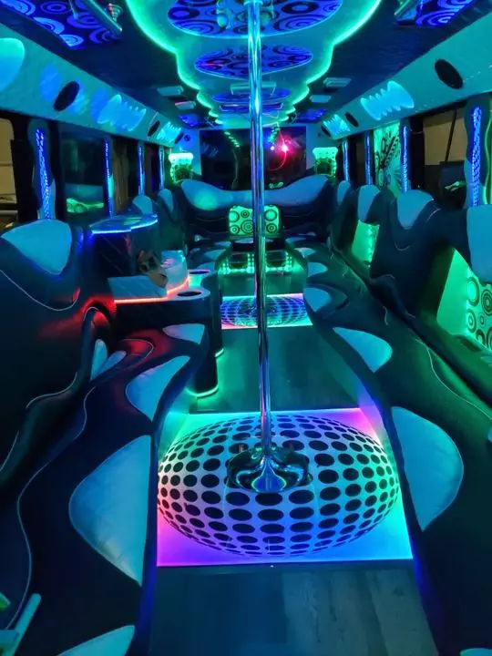 AVITAL CHICAGO PARTY BUS AND LIMOUSINE