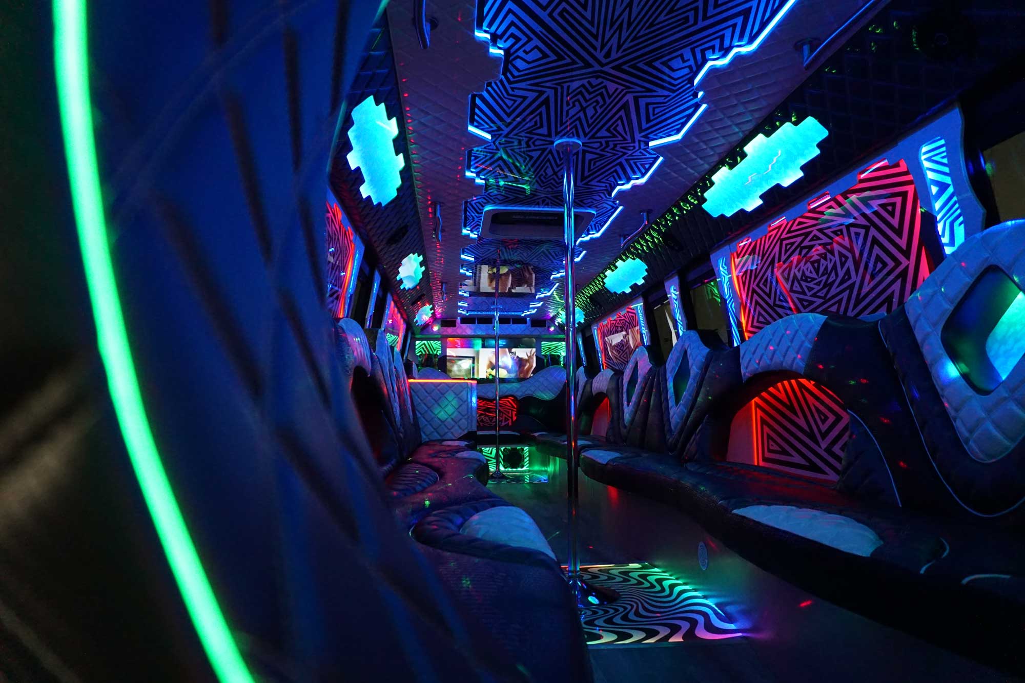 ᑕ ᑐ Chicago Party Bus (50 Passengers) VIP Edition