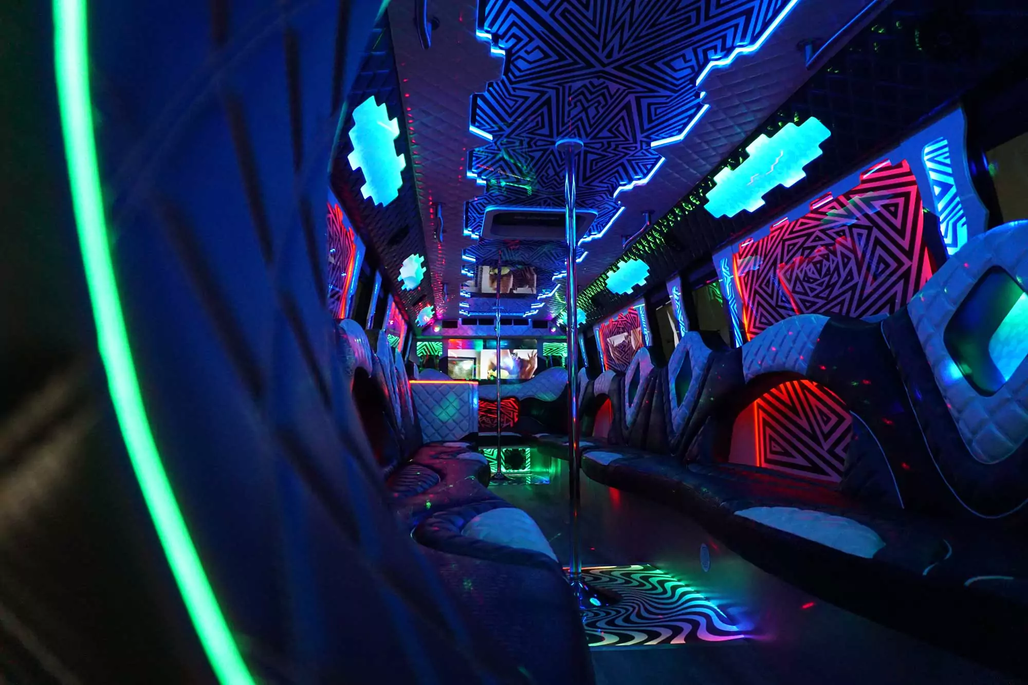 AVITAL CHICAGO PARTY BUS AND LIMOUSINE