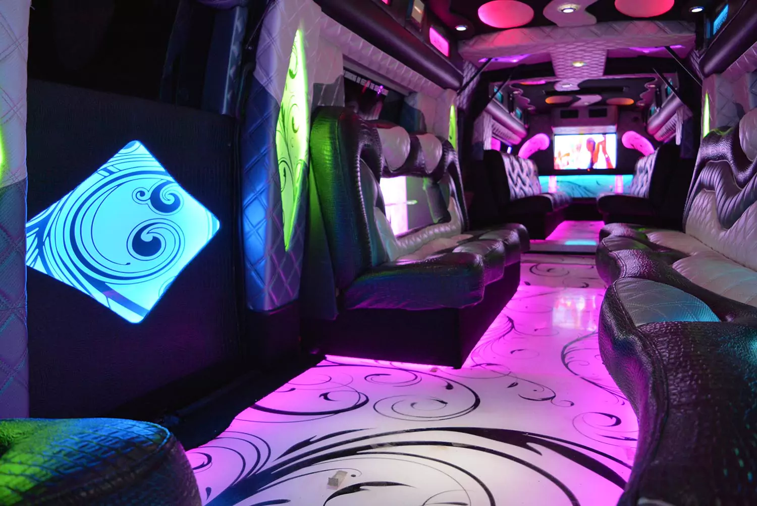 AVITAL CHICAGO PARTY BUS AND LIMOUSINE